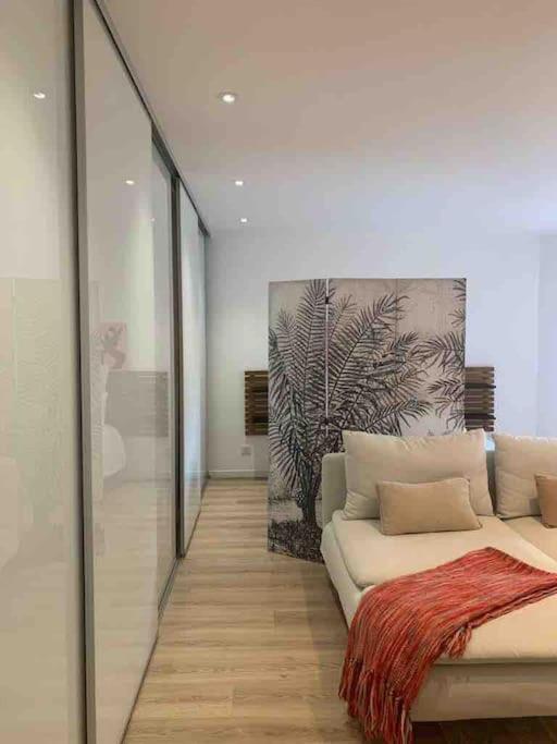Appartement Parisien- Calme Et Lumineux -2 Pax Parijs